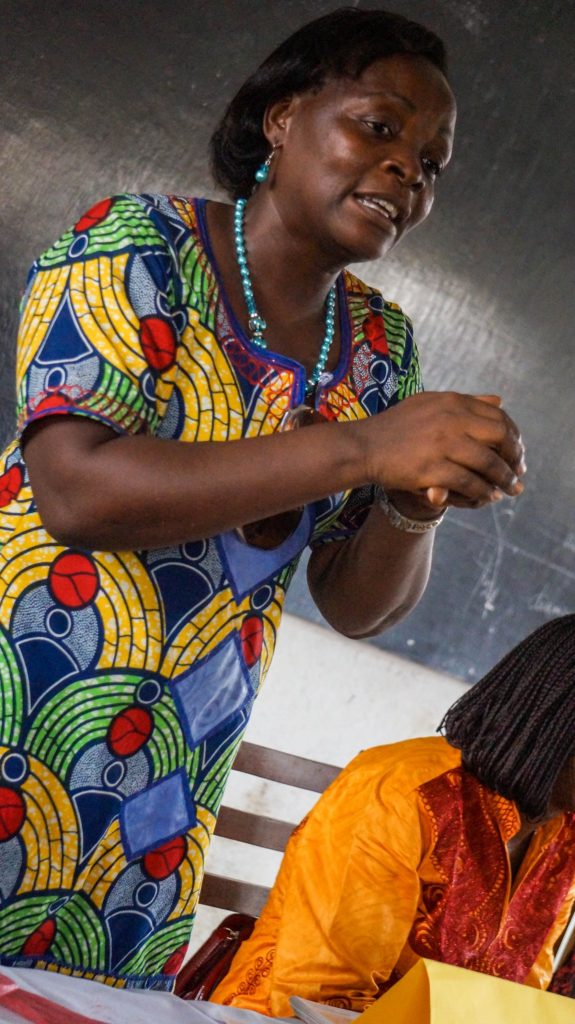Omere Ouandji enseignante avec LPA au lycee de bepanda